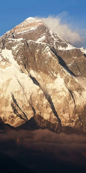 Mount Everest Nepal Himalayas Mountains solnedgång — Stockfoto