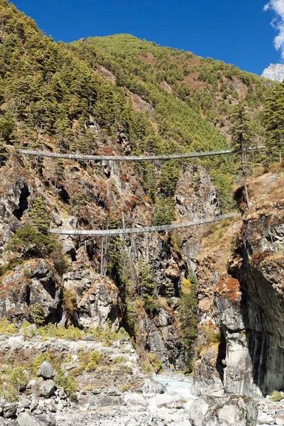 Rope hanging suspension bridges in Nepal Himalayas — Stock Photo, Image