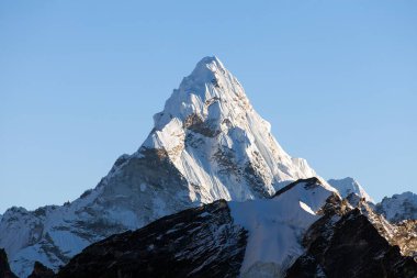 Mount Ama Dablam, Nepal Himalayadağları