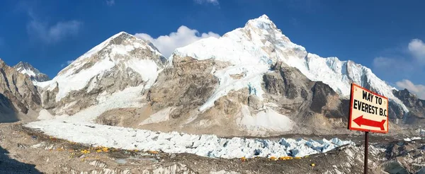 Základní kemp Mount Evererest, nepálské himájské hory — Stock fotografie