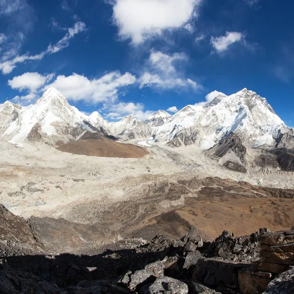 Immerest kala patthar nuptse nepal himalaya mountains — Stockfoto