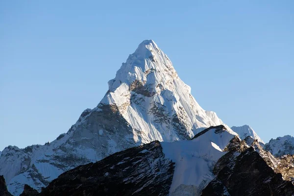 Όρος Ama Dablam, βουνά Ιμαλάια Νεπάλ — Φωτογραφία Αρχείου