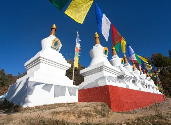 Stupas in za-sa oder zasa Kloster, solukhumbu, nepal — Stockfoto