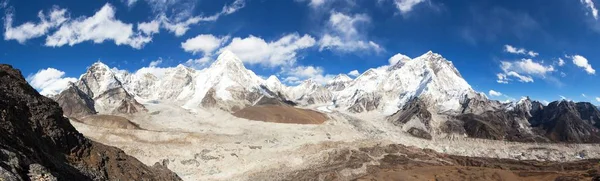 Immerest kala patthar nuptse nepal himalaya mountains — Stockfoto