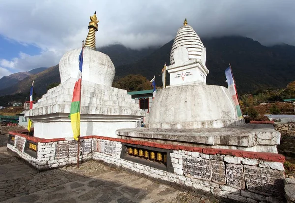 Buddhistischer Stupa oder chorten, Nepal-Buddhismus — Stockfoto