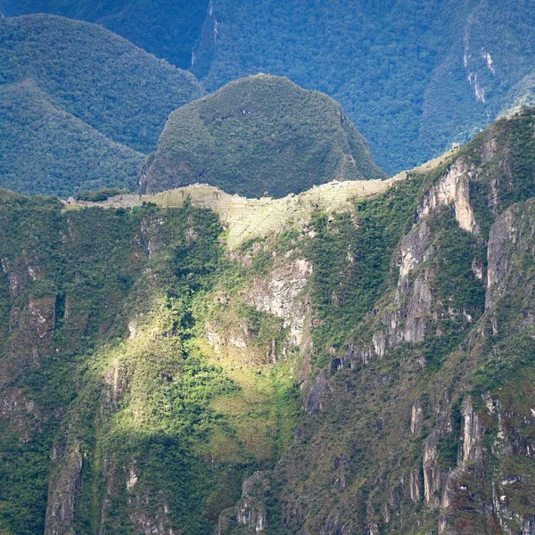 살칸테이 트레킹에서 본 마추 픽추 인카 마을 — 스톡 사진