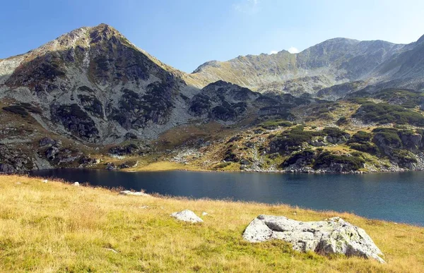 Bucura jeziora i gór Retezat, Rumunia — Zdjęcie stockowe