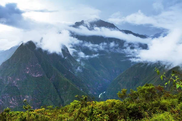 Vista desde el sendero de trekking Choquequirao — Foto de Stock