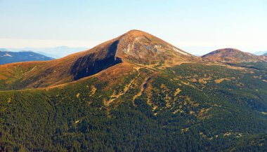 Mount Hoverla veya Goverla, Ukrayna Karpathian dağları