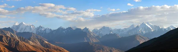 Montagnes Hindukush, Tadjikistan et Afghanistan — Photo