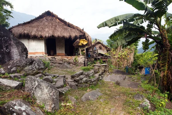 Bella casa in Nepal, valle di Khumbu — Foto Stock