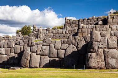 Sacsayhuaman, Cusco veya Cuzco 'daki İnka harabelerinin manzarası, Peru