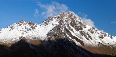 Salkantay ya da Salcantay yolu üzerindeki Machu Picchu yolu, Peru 'daki Cuzco alanı, akşam panoramik manzarası 