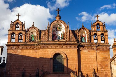 Cusco veya Cuzco, Peru 'daki ana meydan Plaza de Armas' daki Katolik kategorisi
