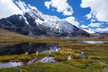 Ausangate yürüyüş yolu, göl ve buzulla dağcılık, Ausangate pisti, Cordillera Vilcanota, Cuzco bölgesi, Peru, Peru And Dağları, Güney Amerika