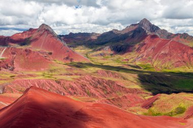 Gökkuşağı dağları veya Vinicunca Montana de Siete Colores, Peru, Peru 'daki Cuzco bölgesi, Peru And Dağları
