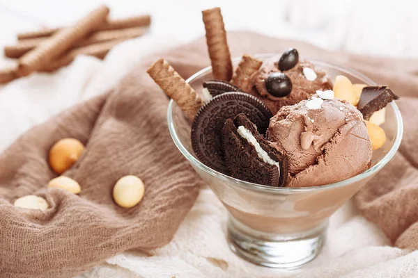 Çikolatalı dondurma Komposto Kasesi ile tanımlama bilgisi Snack