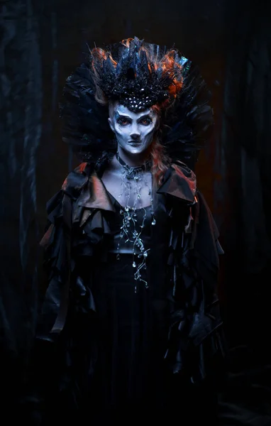 Mujer Vestida Brujas Posando Estudio —  Fotos de Stock