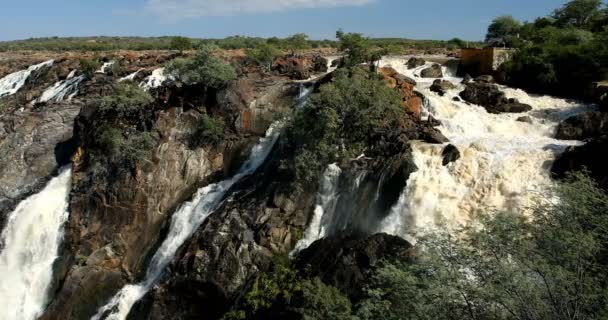 Ruacana Falls επί του ποταμού Kunene στη Βόρεια Ναμίμπια — Αρχείο Βίντεο