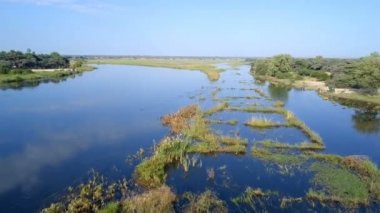 Okavango delta nehir Namibya ve Angola sınırında