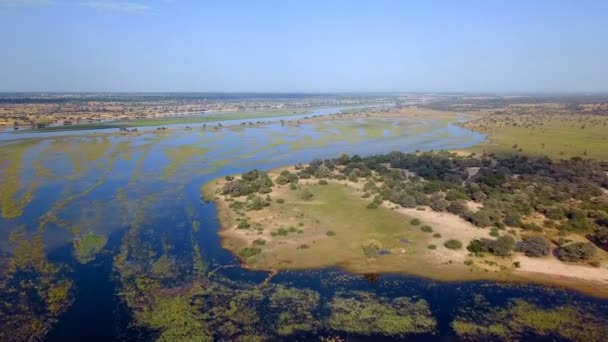 Rivière Okavango delta à la frontière avec la Namibie et l'Angola 