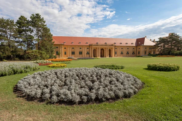 Famous State Chateau Lednice Património Mundial Unesco Morávia Sul República — Fotografia de Stock