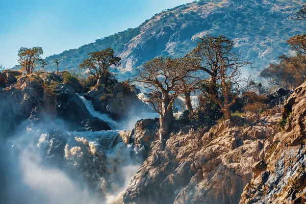 Kuuluisa Epupa Falls Kunene Joen Pohjois Namibiassa Etelä Angolan Rajalla — kuvapankkivalokuva