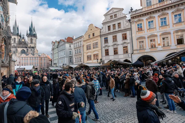 Prague Tsjechië December 2018 Volkeren Komst Van Beroemde Kerstmarkt Old — Stockfoto