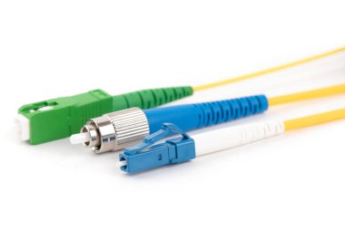 farklı tekli mod fiber optik bağlayıcı beyaz arka plan üzerinde izole topluluğu