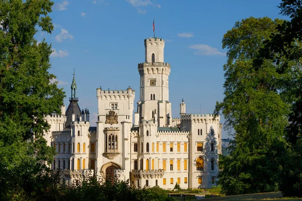 Front View Beautiful White Renaissance State Castle Castle Hluboka Nad — Stock Photo, Image