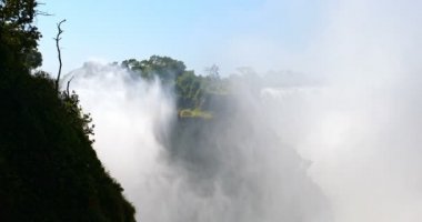 Yağmur sezonu Mayıs ayında sonra Victoria falls, şelale su dolu, her yerde sis. Zambia Zimbabve sınır, Afrika vahşi manzara. Dünyanın mucizesi