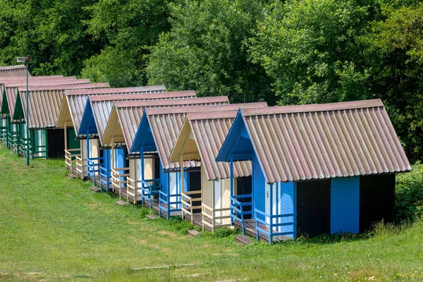 Schöne Blaue Chalets Einem Sommerlager Für Kinder — Stockfoto