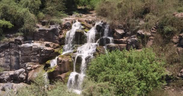 Wasserfall im überschwemmten Nationalpark — Stockvideo