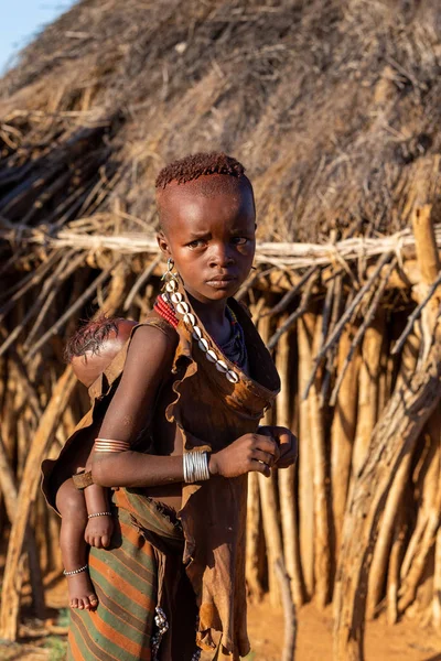 Tribu Hamar del valle del río Omo, suroeste de Etiopía — Foto de Stock