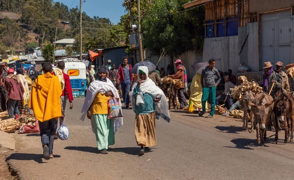 Άνθρωποι της Αιθιοπίας στο δρόμο, Αφρική — Φωτογραφία Αρχείου