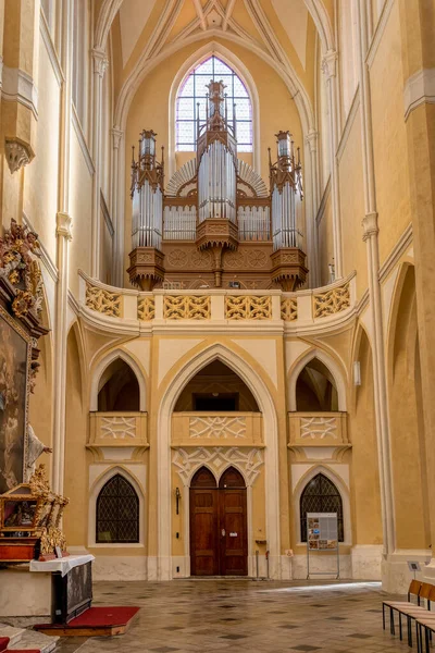 Kutna Hora Katedrali 'nin içi. Çek Cumhuriyeti — Stok fotoğraf