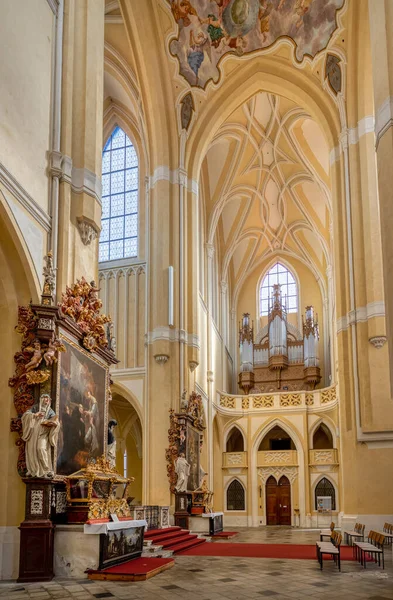 Wnętrze katedry Kutna Hora. Republika Czeska — Zdjęcie stockowe