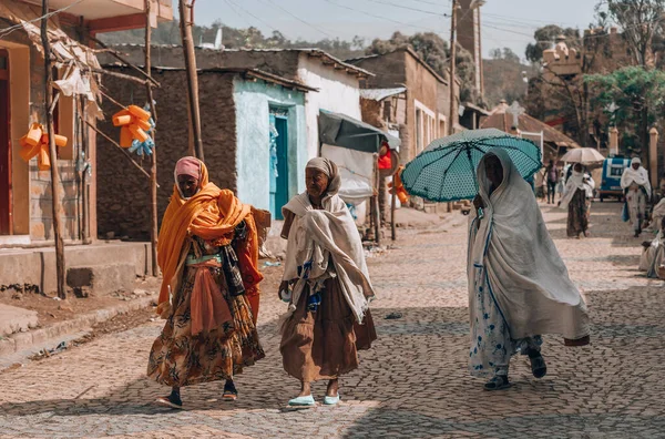 Axum Ethiopia Απριλίου 2019 Αιθίοπες Γυναίκες Επιστρέφουν Από Την Πρωινή — Φωτογραφία Αρχείου