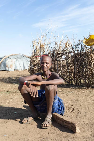 Omorate Omo Valley エチオピア 2019年5月11日 アフリカの部族ダサネシュのティーンエイジャーの肖像 ダサナハ Daasanach エチオピア ケニア — ストック写真