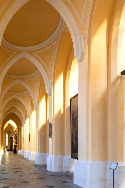 Hall 쿠트나 호라에 마리아와 Saint John 대성당 수도원이다 공화국 — 스톡 사진