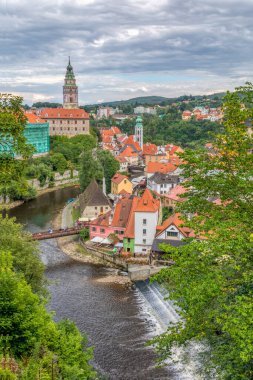 Çek Cumhuriyeti 'nin eski Cesky Krumlov kasabasının en iyi manzarası. UNESCO Dünya Mirası Bölgesi. Avrupa