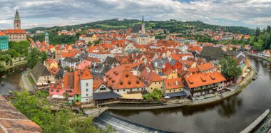 Çek Cumhuriyeti 'nin eski Cesky Krumlov kasabasının en iyi manzarası. UNESCO Dünya Mirası Bölgesi. Avrupa