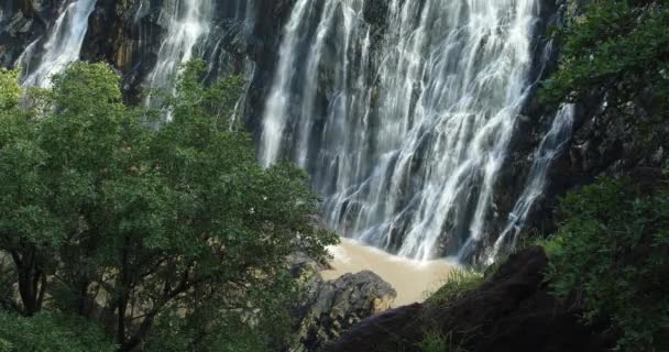 Ruacana-Wasserfälle im Norden Namibias, Afrikas Wildnis — Stockvideo