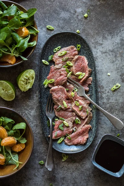 쇠고기 샐러드 — 스톡 사진