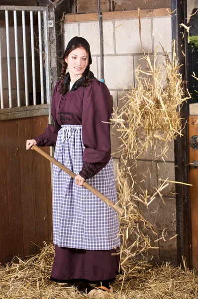 Pretty Young Woman Working Stable Tossing Hay — Stock Photo, Image