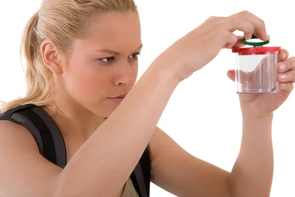 Vacker Blond Kvinna Klädd Djungel Outfit Undersöka Liten Spindel Loupe — Stockfoto