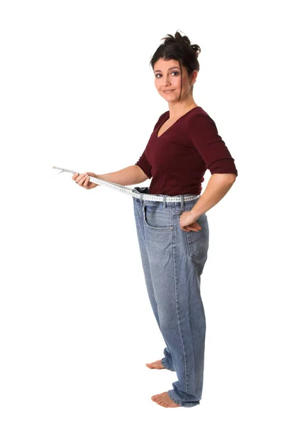Χαρούμενη Μελαχρινή Γυναίκα Που Δείχνει Απώλεια Βάρους Και Φοράει Τεράστιο — Φωτογραφία Αρχείου