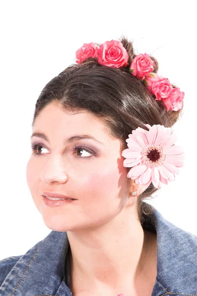 Smiling Romantic Pretty Brunette Woman Flowers Hair Posing Camera Studio — Stock Photo, Image