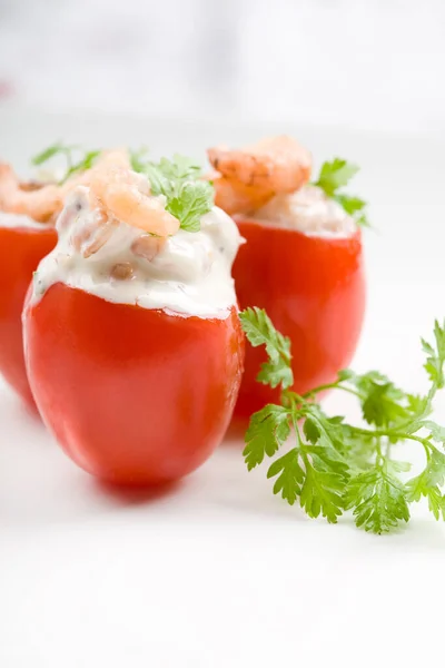 Small Cherry Tomatoes Filled Shrimps — Stock Photo, Image
