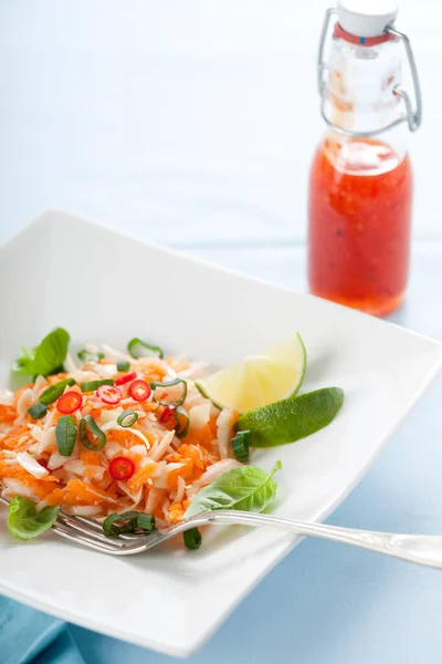 Delicious Carrot Salad Cabbage Lime Chili Spring Onions — Stock Photo, Image